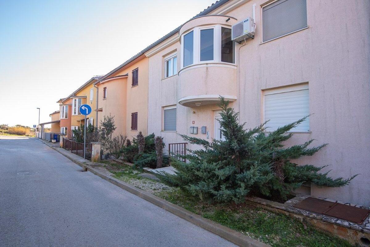 Apartment Stela Медулин Экстерьер фото
