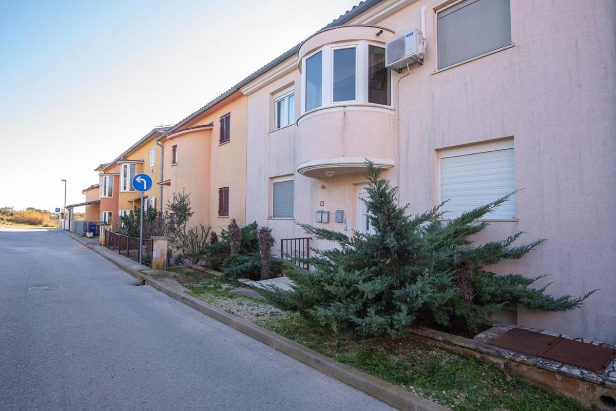 Apartment Stela Медулин Экстерьер фото